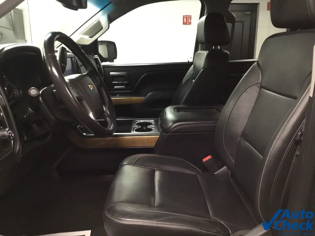 Used 2018 Gray Chevrolet LTZ image 29