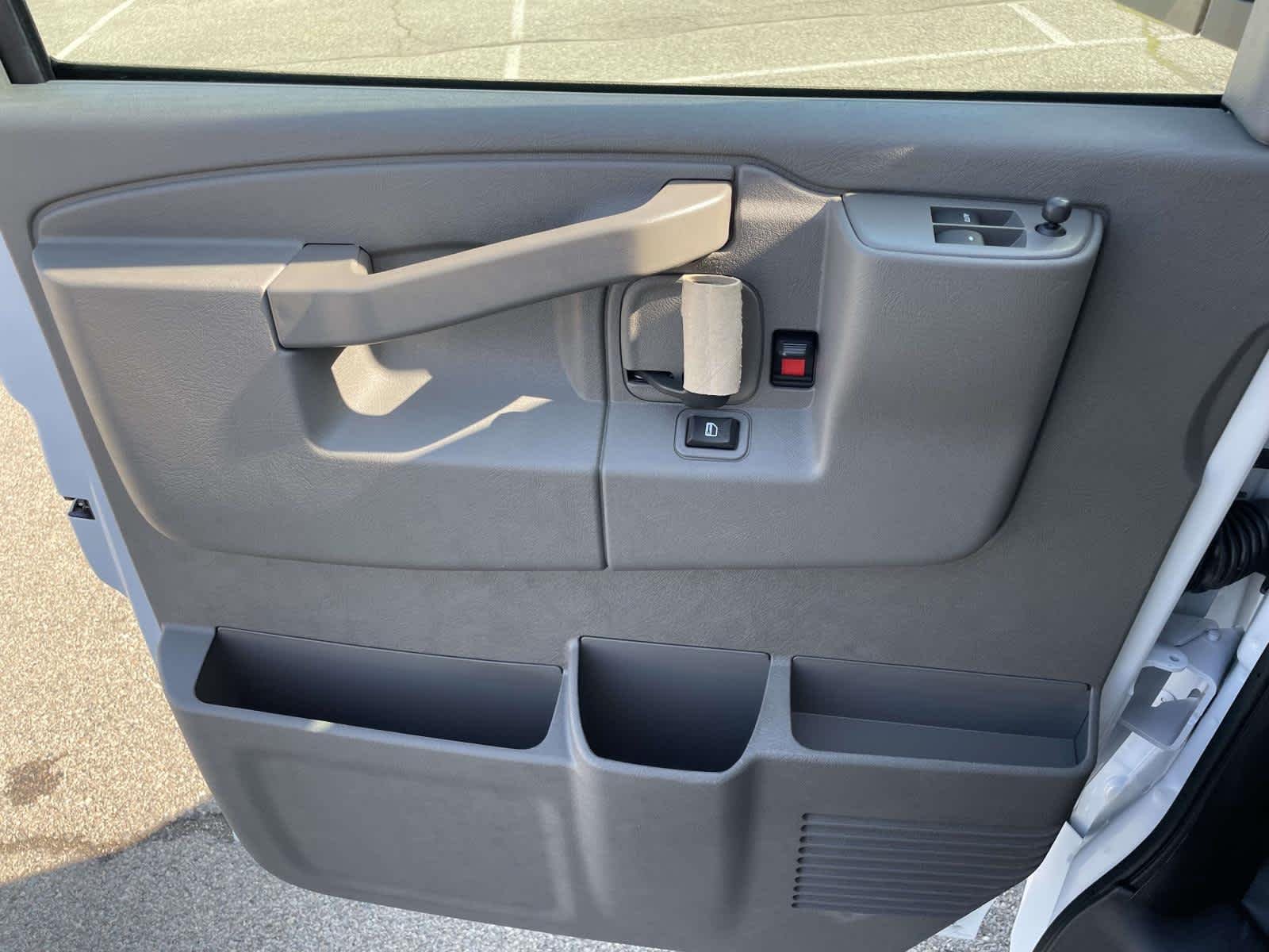 2026 Chevrolet Express Cargo Work Van - Photo 21