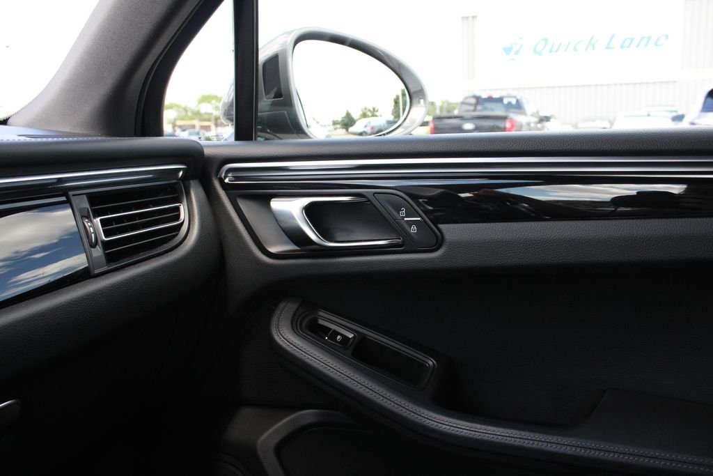 Used 2023 White Porsche T image 18