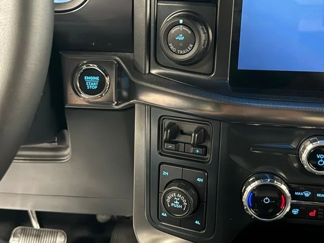 Used 2025 Black Ford Lariat image 18