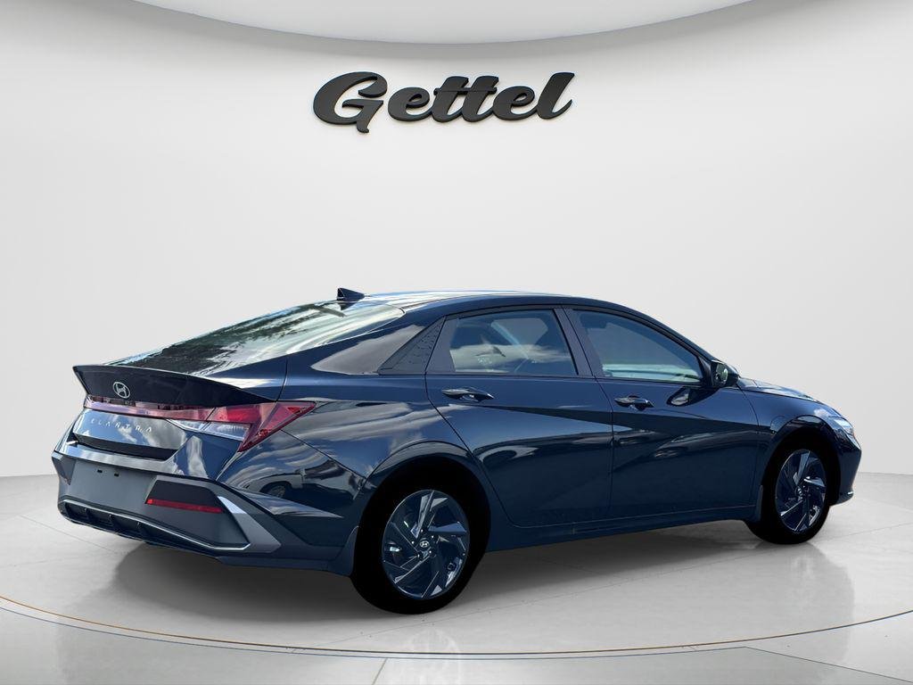 New 2026 Black Hyundai SEL Sport image 7
