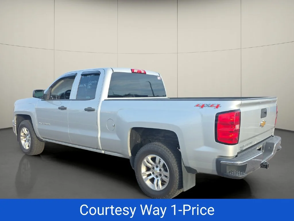 Used 2014 Silver Chevrolet LT image 7