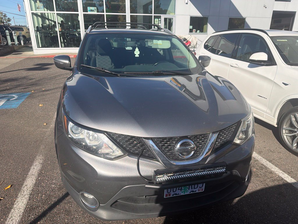 Used 2017 Nissan Rogue Sport SV with VIN JN1BJ1CR6HW128485 for sale in Gresham, OR