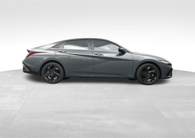 New 2026 Gray Hyundai SEL Sport image 37