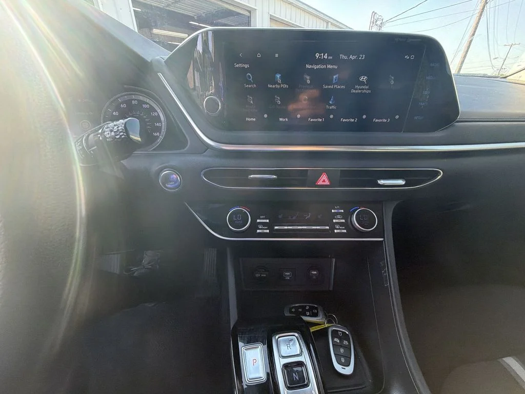 Used 2023 Red Hyundai SEL image 19