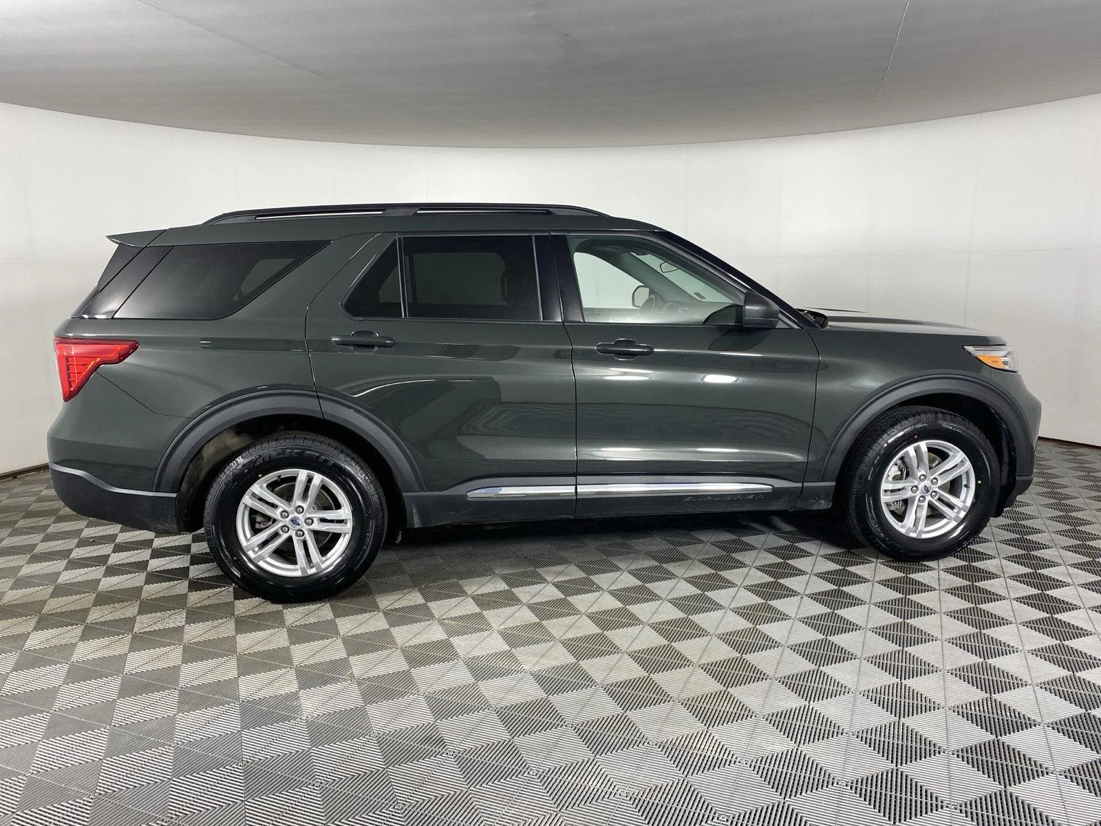 Used 2023 Forged Green Ford XLT image 18
