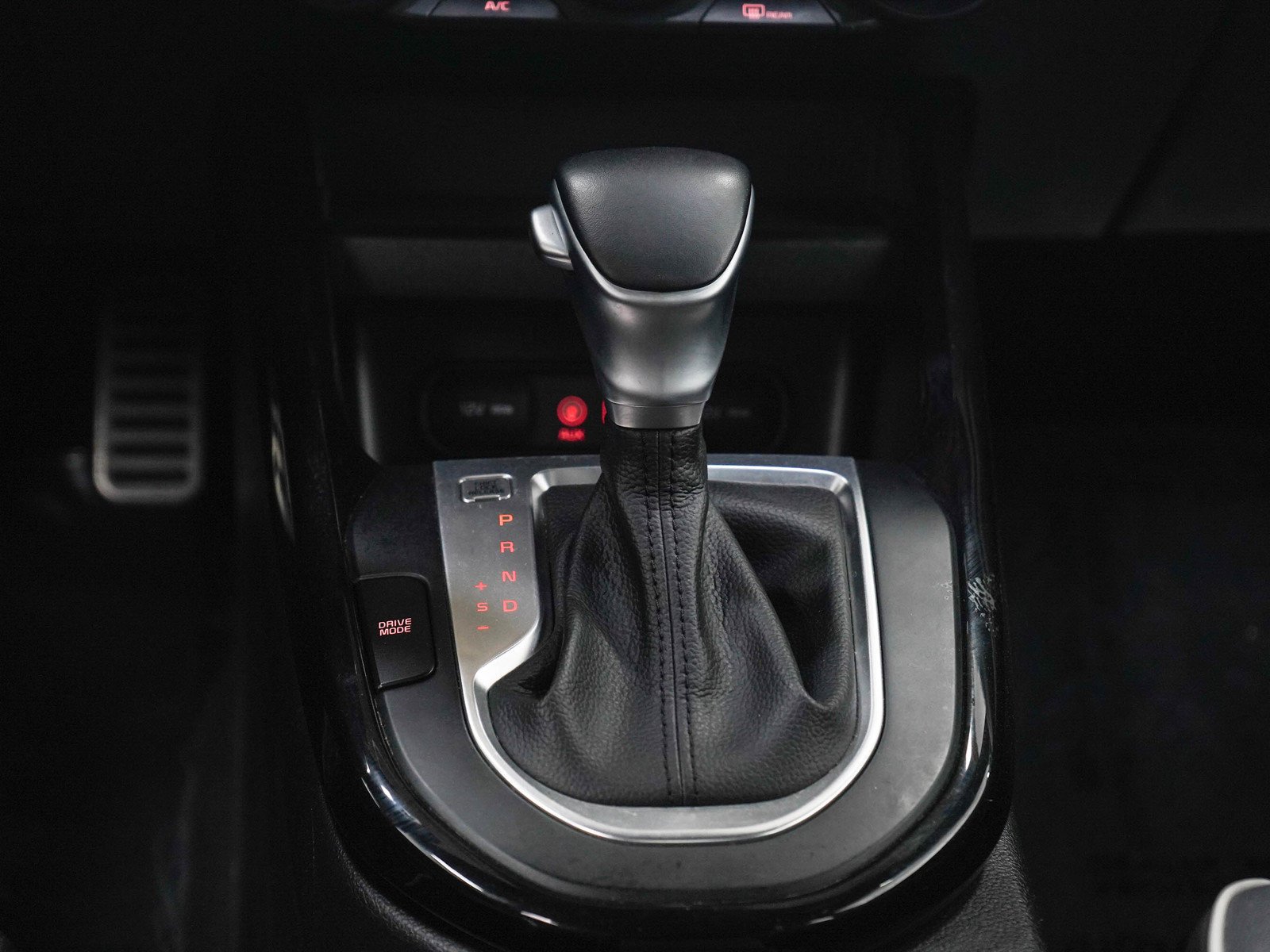 Used 2021 Snow White Pearl Kia GT-Line image 19