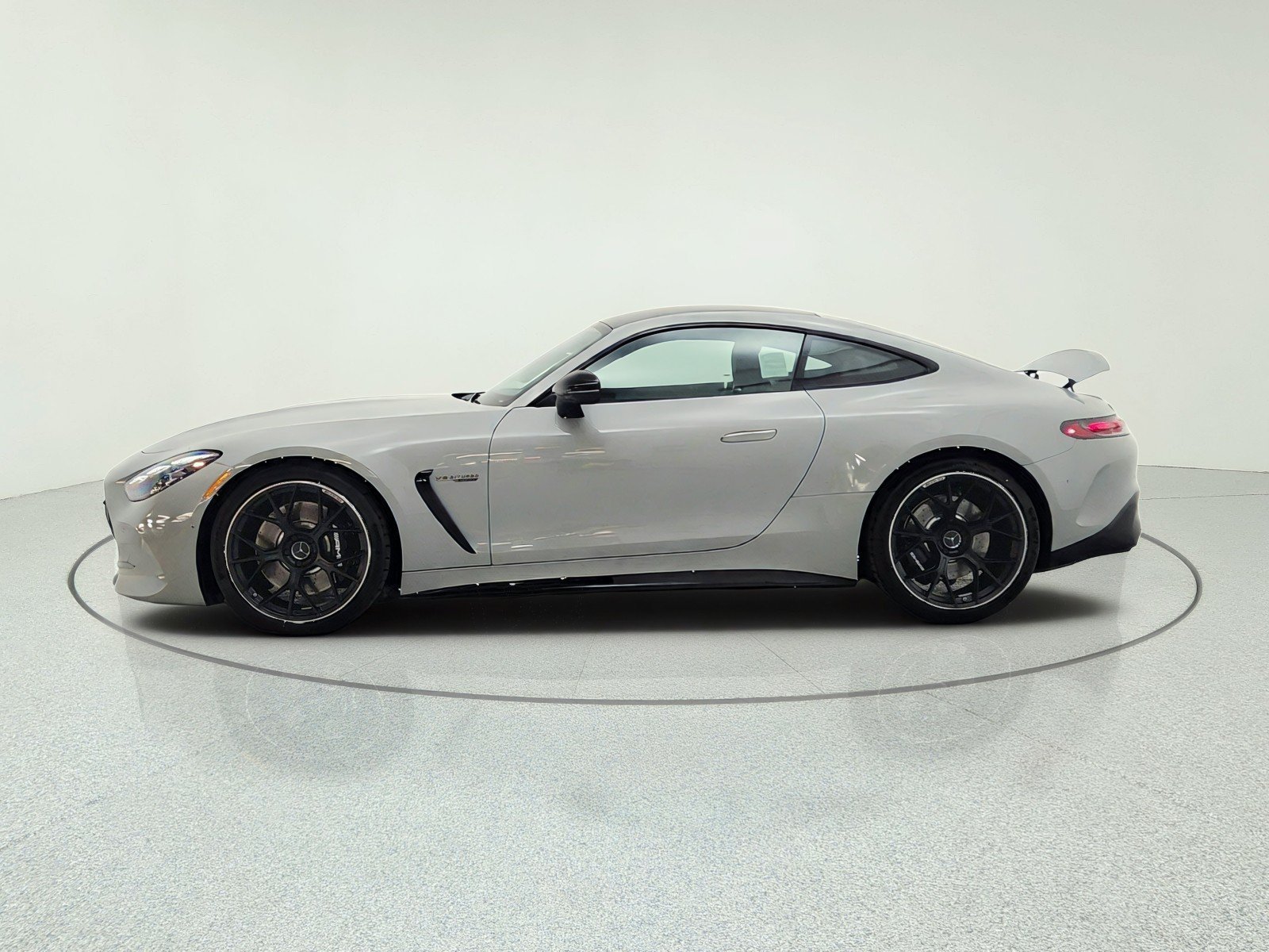 New 2026 MANUFAKTUR Alpine Grey Mercedes-Benz AMG® GT 55 Coupe image 23
