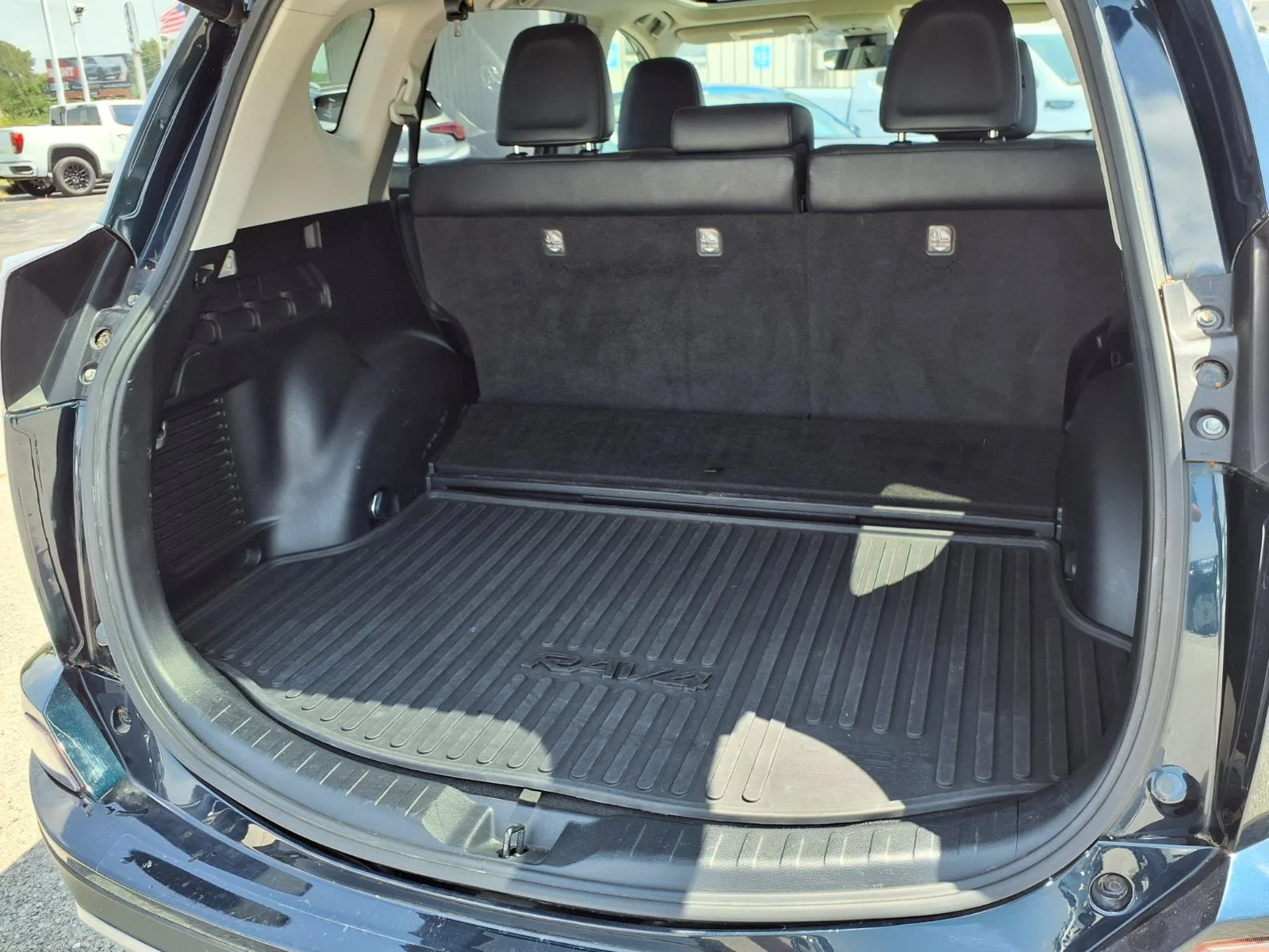 Used 2018 Aqua Toyota Hybrid Limited image 32