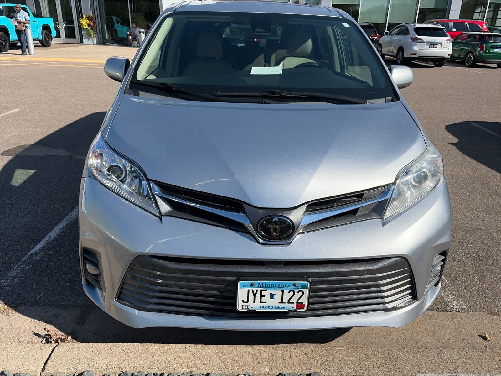 Used 2020 Toyota Sienna XLE with VIN 5TDYZ3DC2LS051399 for sale in Golden Valley, Minnesota