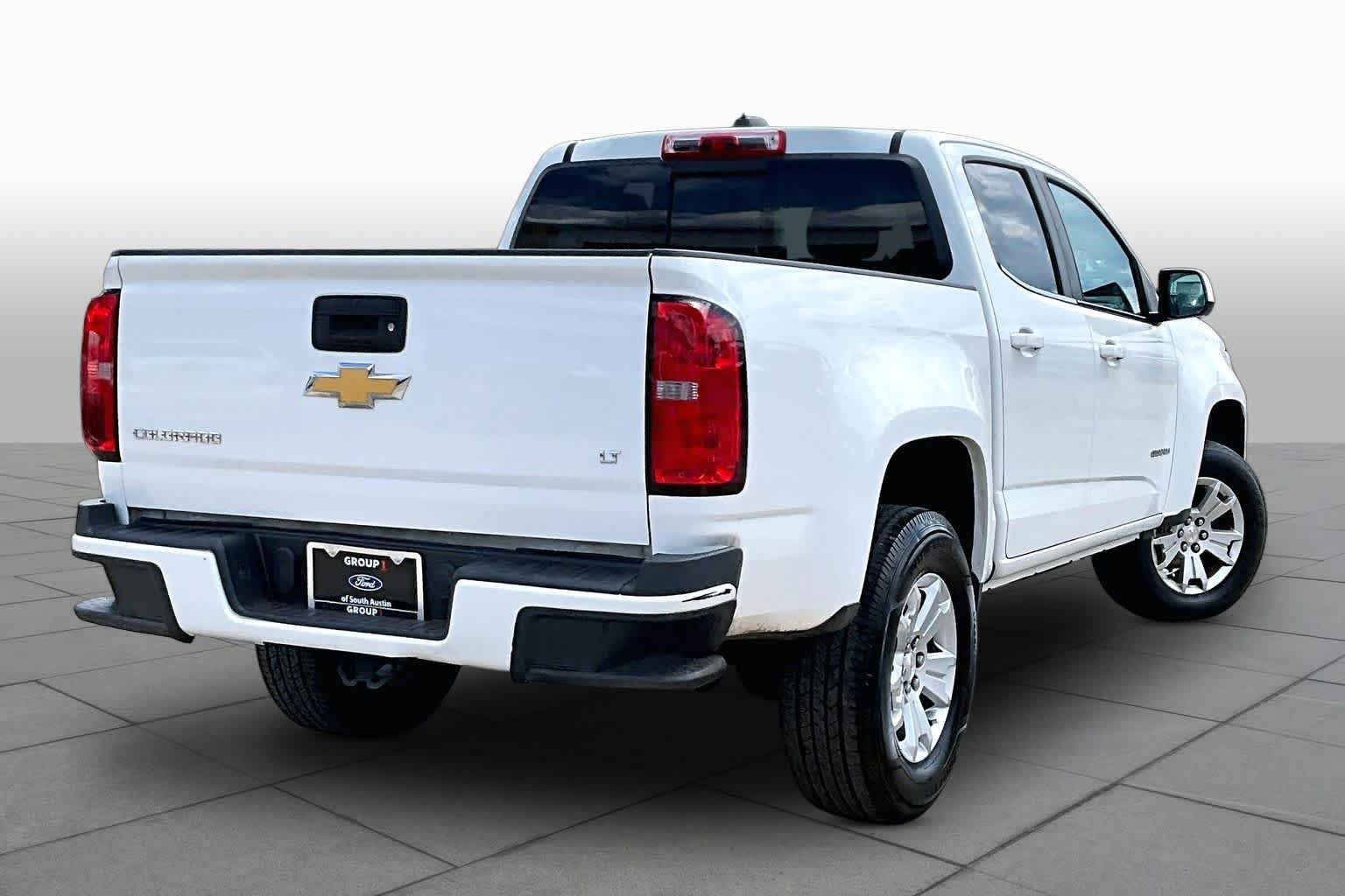 Used 2018 Summit White Chevrolet 2WD LT image 8