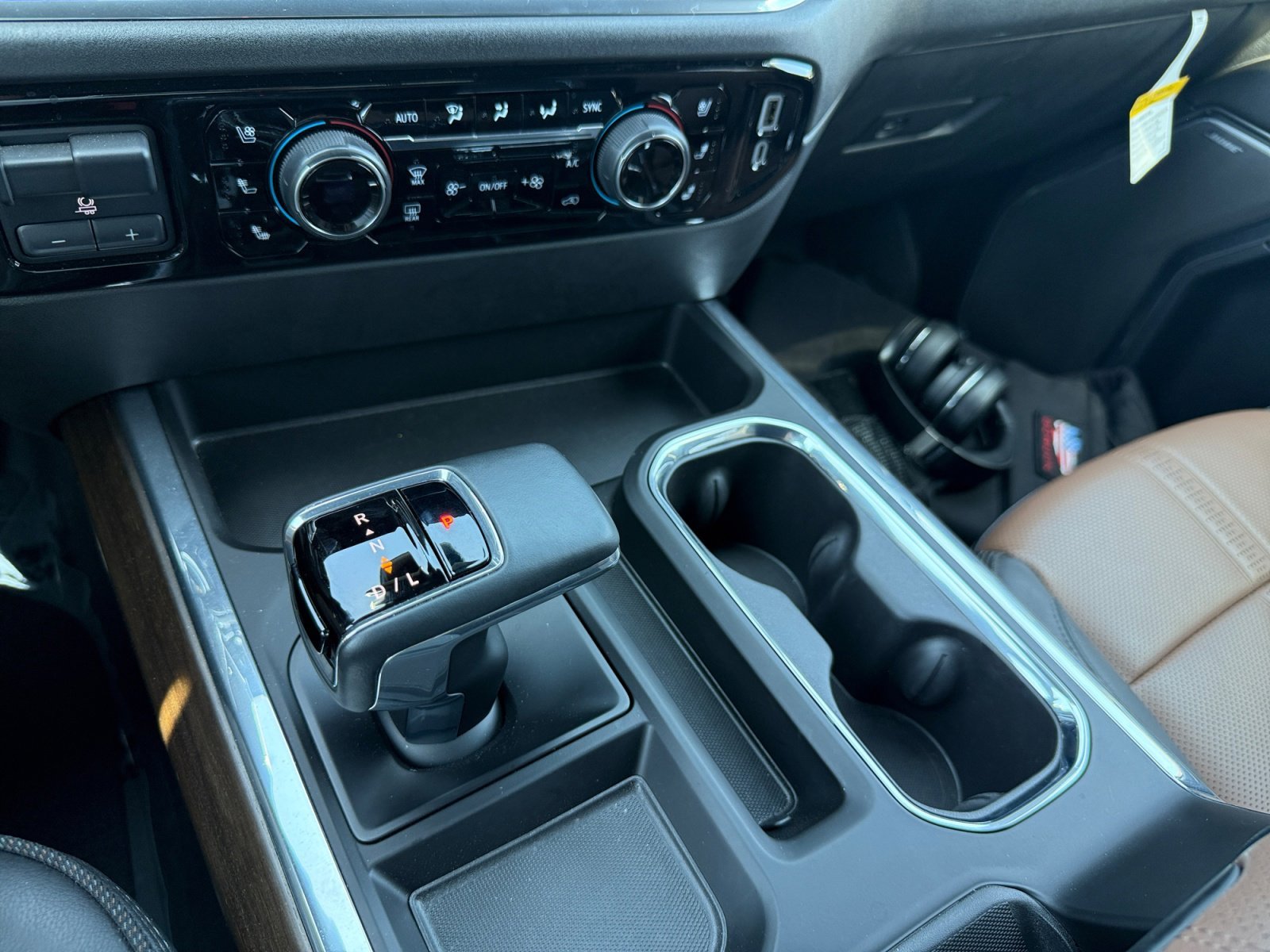 2025 Chevrolet Silverado 1500 High Country - Photo 13