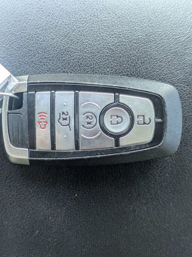 Used 2024 Red Ford SEL image 33