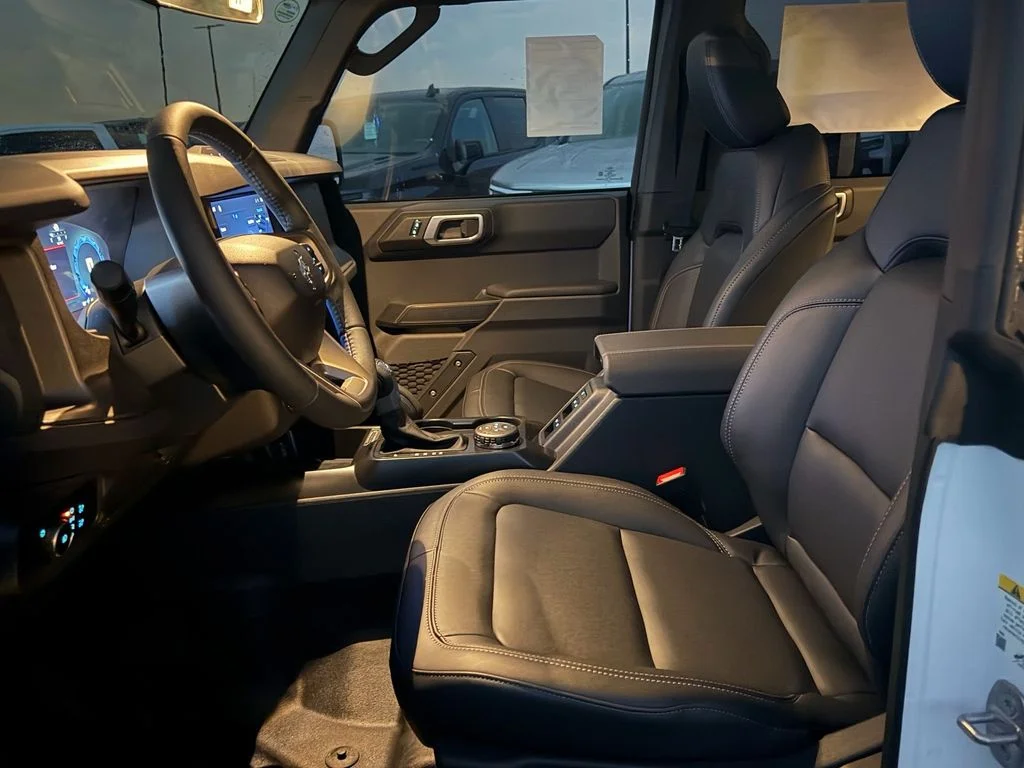 New 2026 Oxford White Ford Badlands® image 7