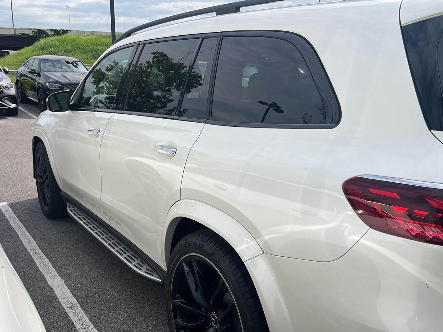 Certified Used 2024 MANUFAKTUR Diamond White Metallic Mercedes-Benz GLS 450 image 16