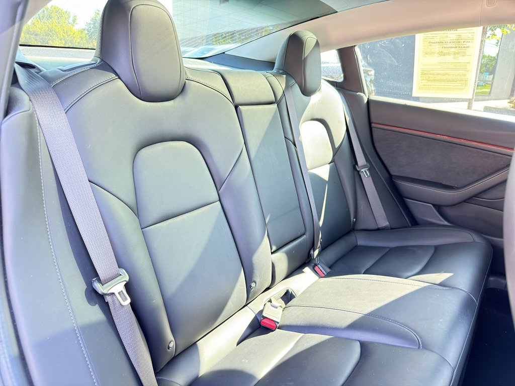 Used 2018 Deep Blue Metallic Tesla Long Range Battery image 5