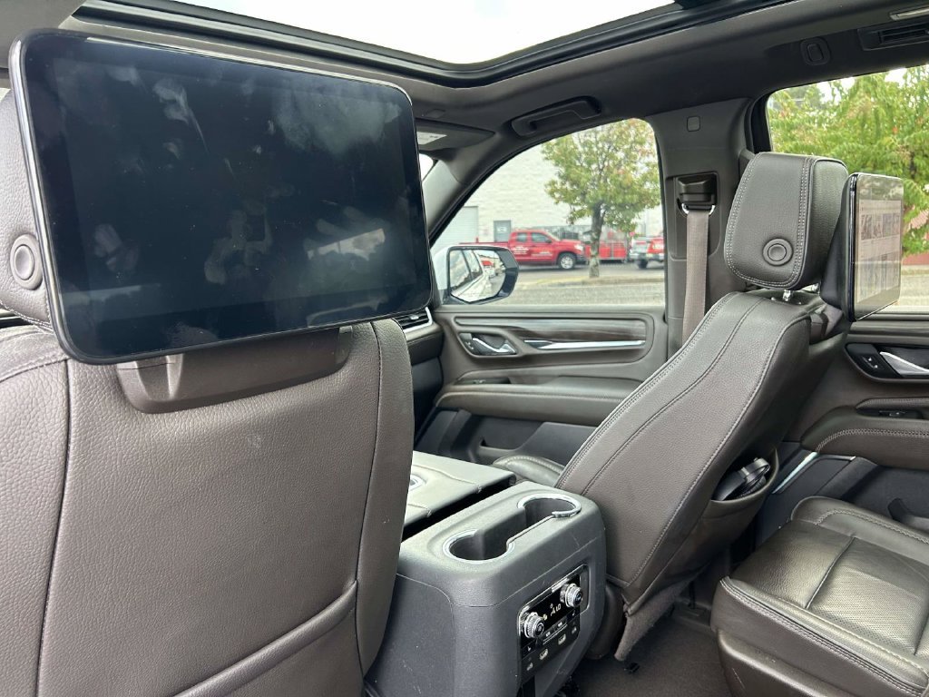 Used 2023 White GMC Denali image 15