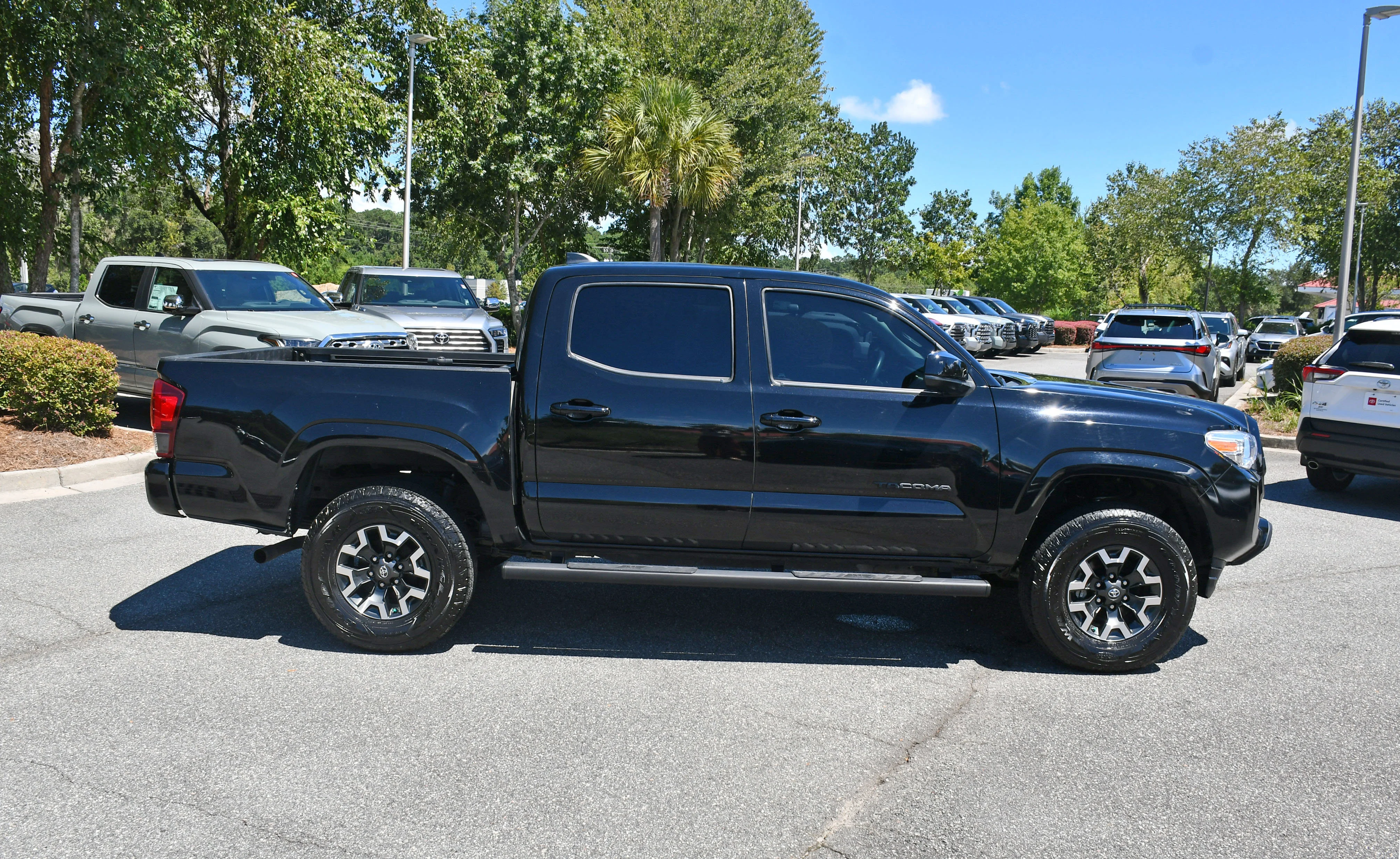Certified Used 2022 Black Toyota SR image 5
