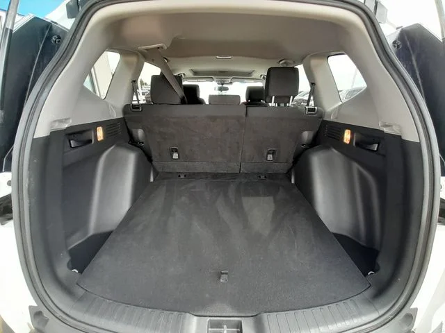 Used 2022 White Honda EX image 54