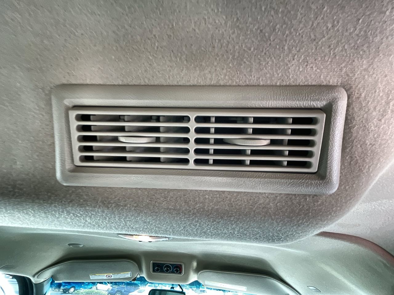 2022 Chevrolet Express Passenger LS - Photo 11