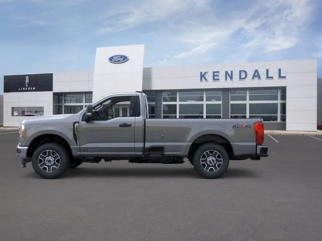 New 2025 Gray Metallic Ford XLT image 3