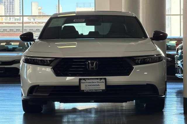 Used 2023 Platinum White Pearl Honda Sport image 12