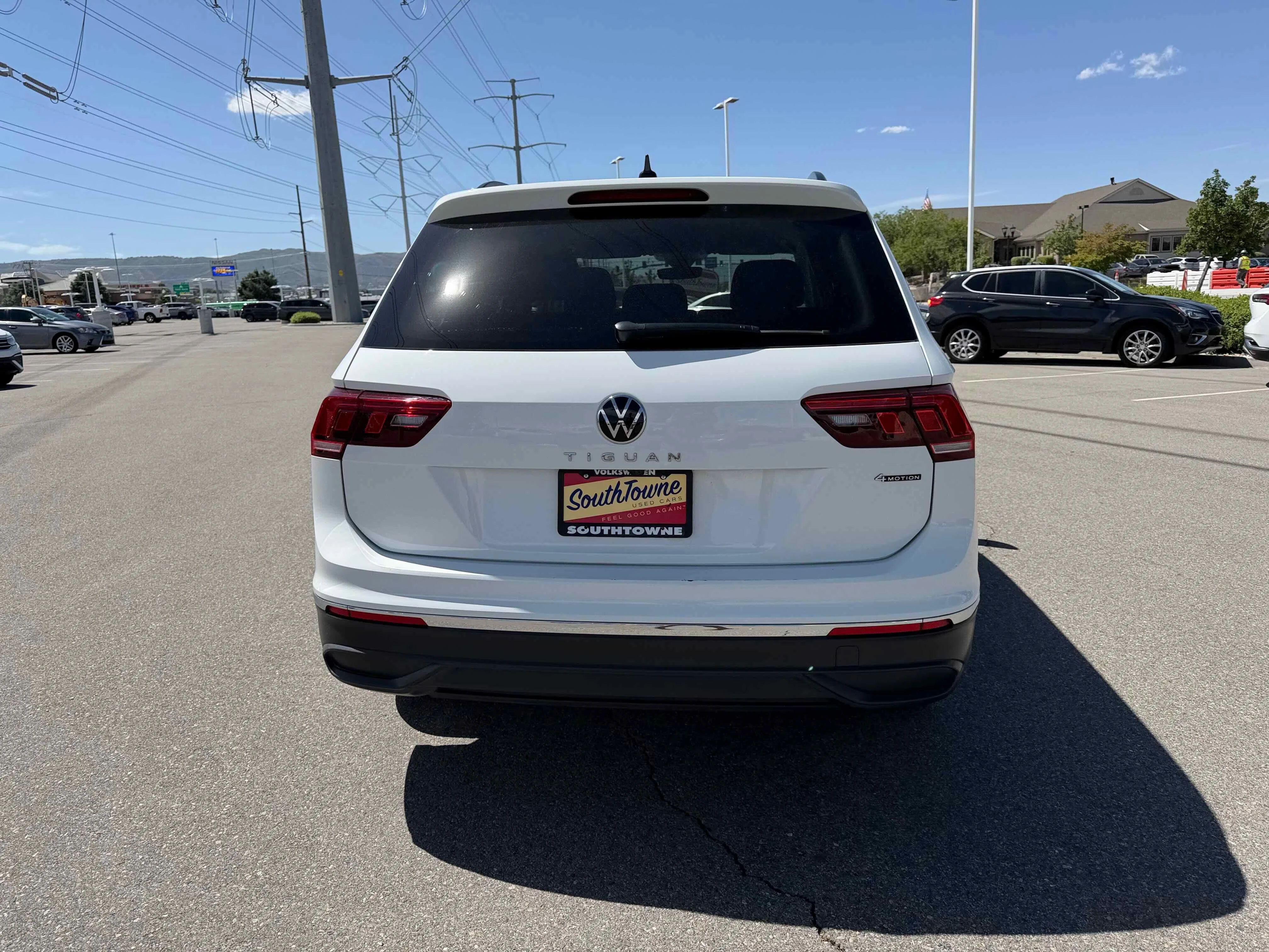 Used 2023 Pure White Volkswagen S image 4