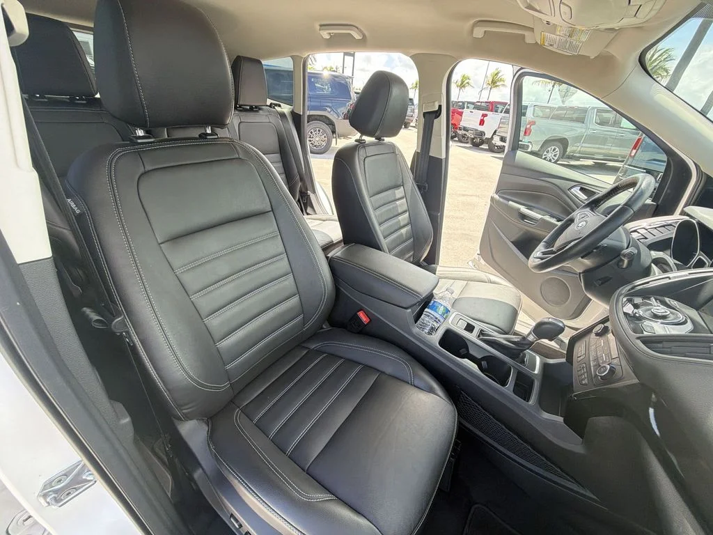 Used 2017 White Ford Titanium image 35