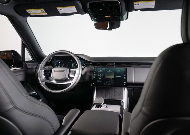 2025 Land Rover Range Rover SE - Photo 11