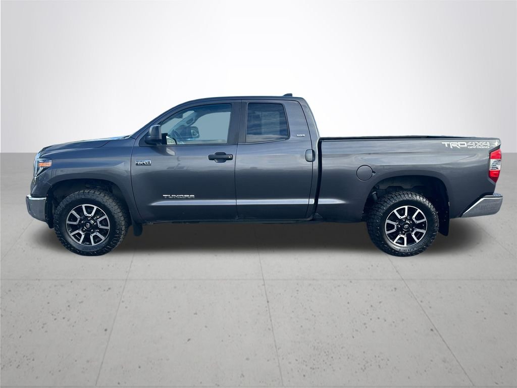 Used 2020 Magnetic Gray Metallic Toyota SR5 image 9