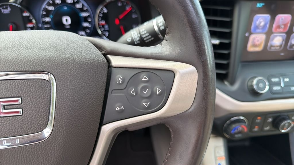 Used 2018 Red GMC Denali image 25