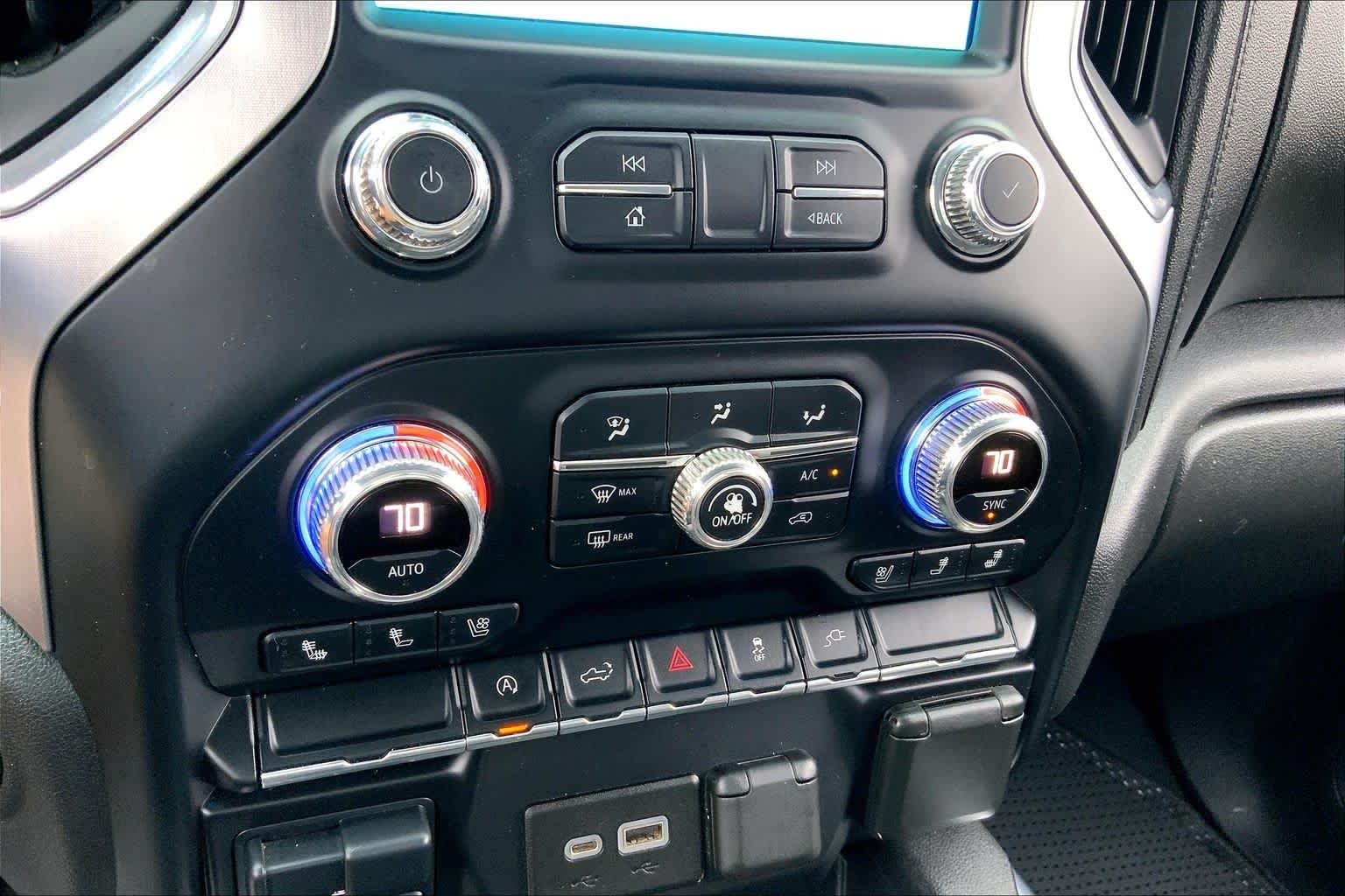 Used 2020 Onyx Black GMC SLT image 32