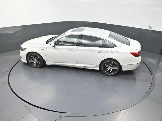 Used 2021 White Honda Touring image 26