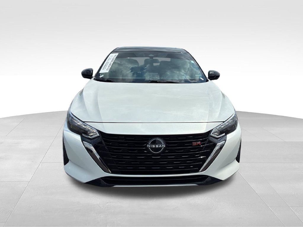 Used 2024 White Nissan SR image 5
