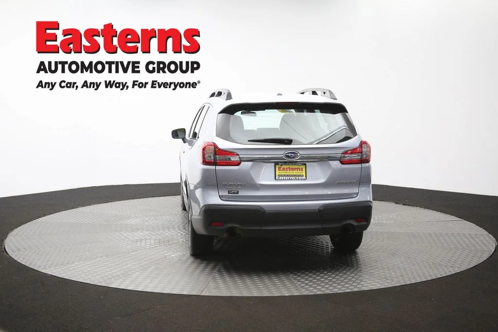Used 2022 Silver Subaru Base image 35