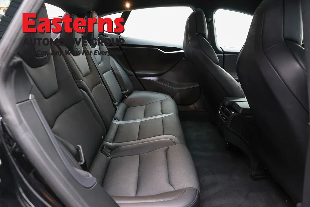Used 2018 Black Tesla 75D image 20