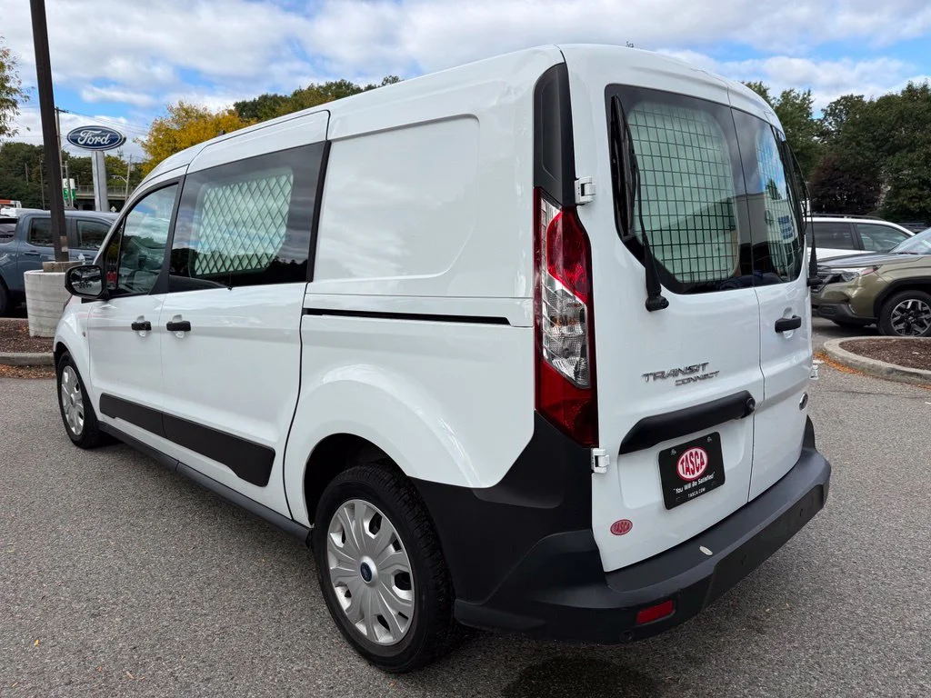 Used 2022 Frozen White Ford XL image 8