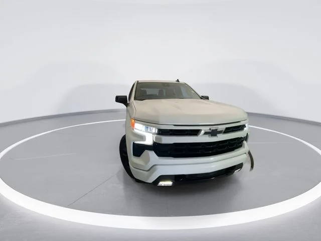 Used 2023 White Chevrolet RST image 3