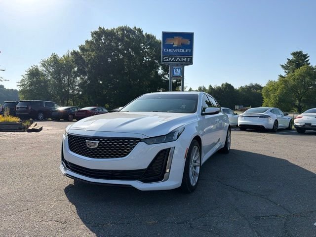 2022 Cadillac CT5 Luxury's photo