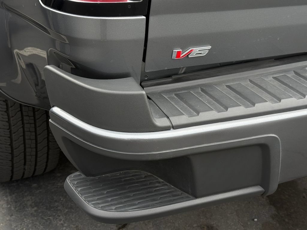 Used 2022 SATIN STEEL METALLIC GMC 4WD Elevation image 8