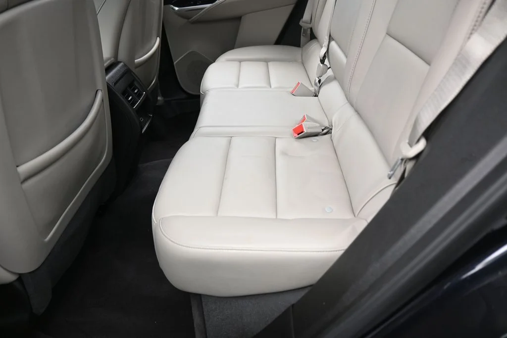 Used 2022 Bright White Clearcoat Jeep Unlimited Rubicon image 10