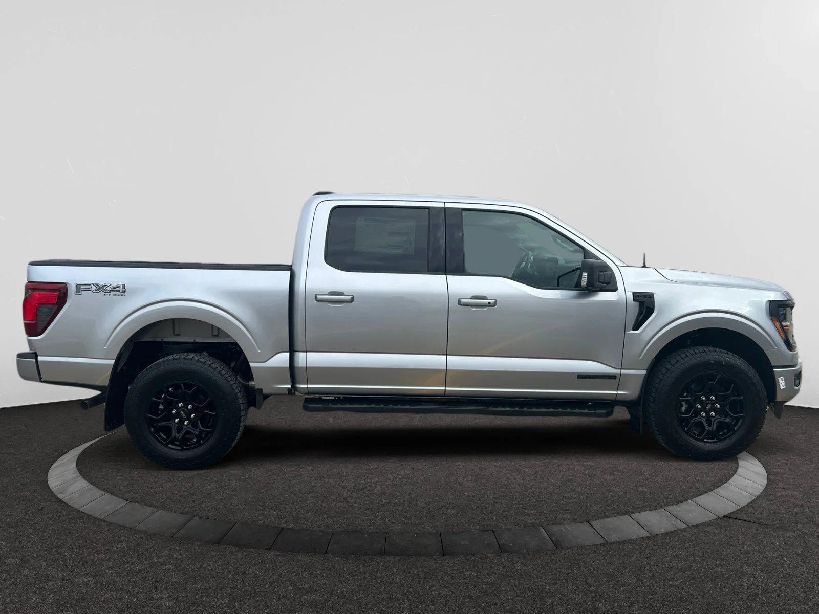 New 2026 Iconic Silver Metallic Ford XLT image 6