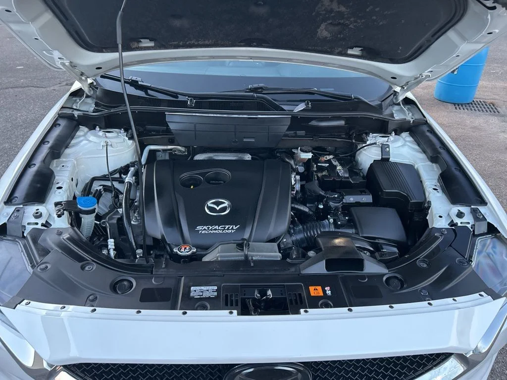 Used 2018 White Mazda Grand Touring image 9