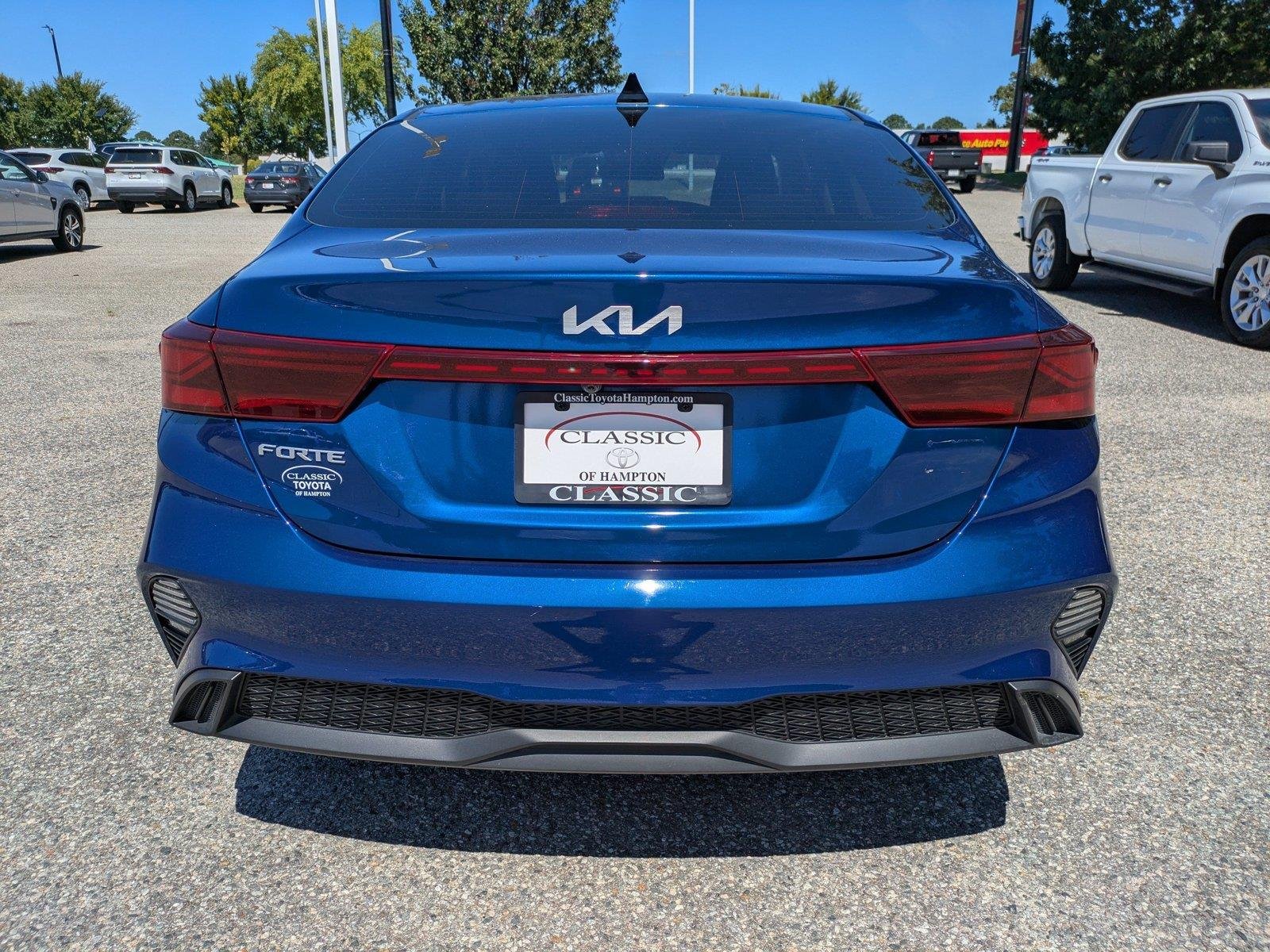Used 2024 Deep Sea Blue Kia LXS image 5