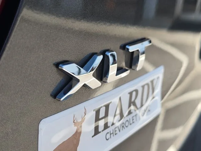 Used 2018 Gray Ford XLT image 9