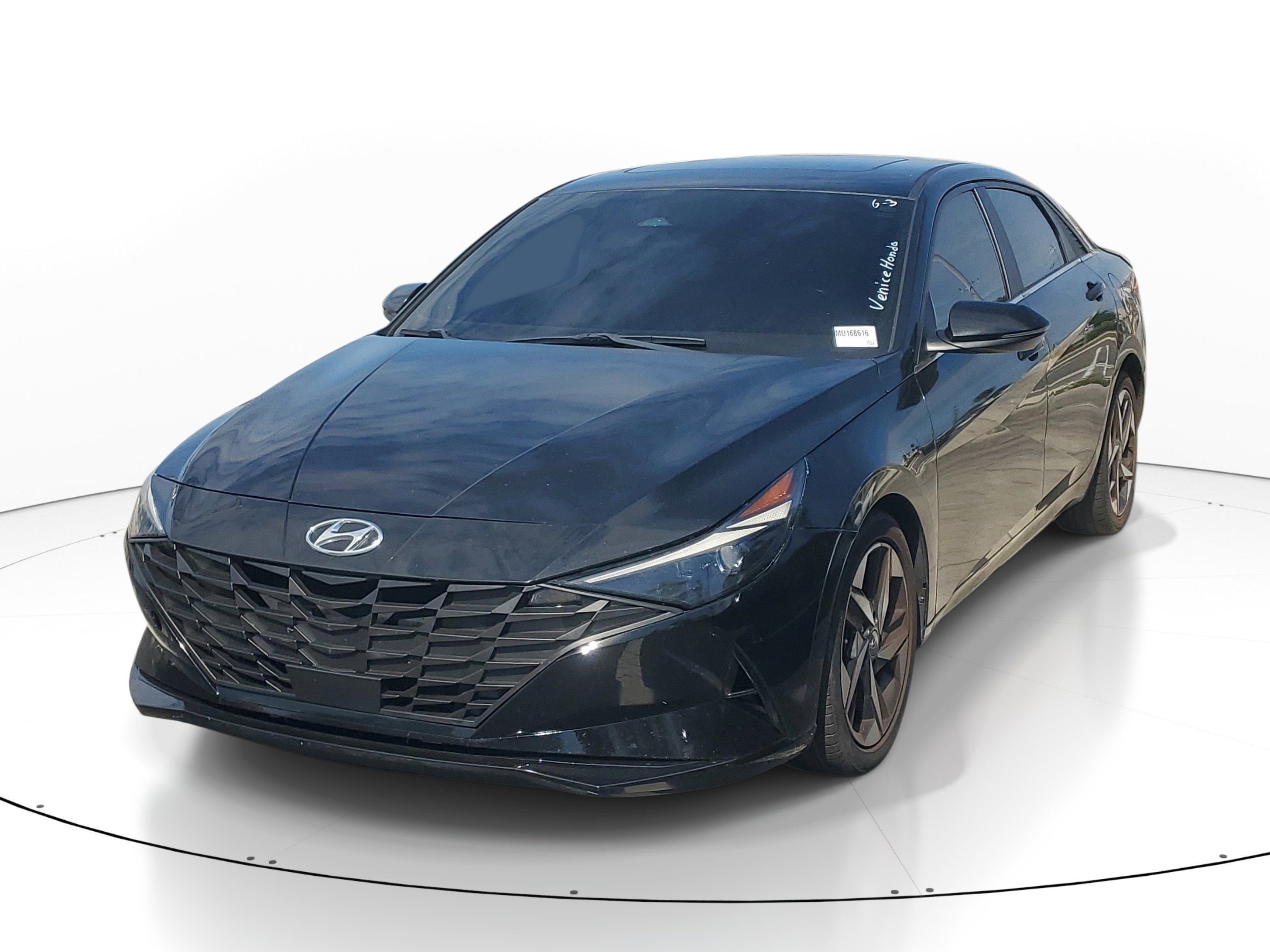 Used 2021 Phantom Black Hyundai Limited image 2