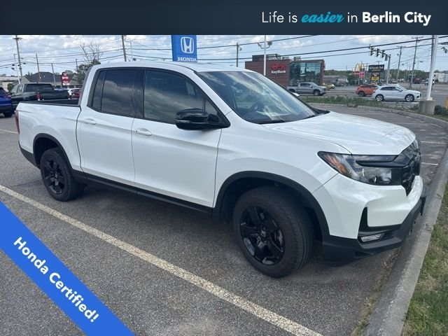 2025 Honda Ridgeline Black Edition's photo