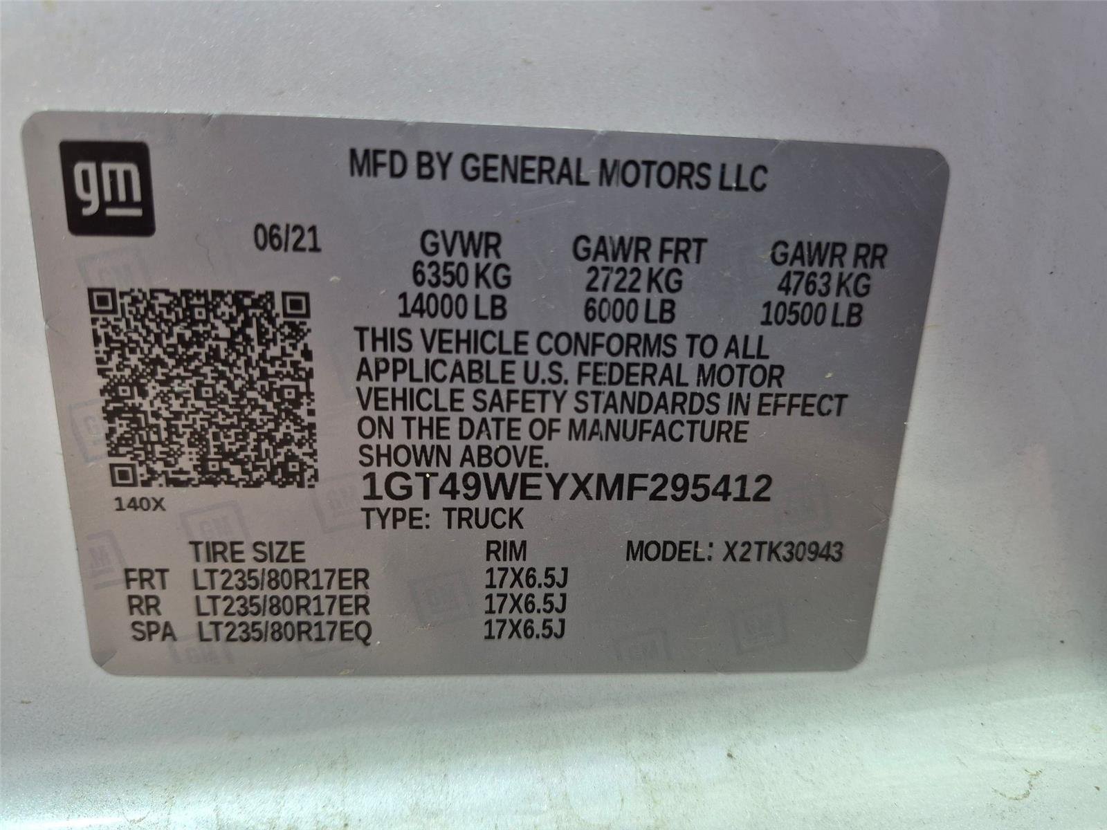 Used 2021 White Frost Tri-Coat GMC Denali image 15
