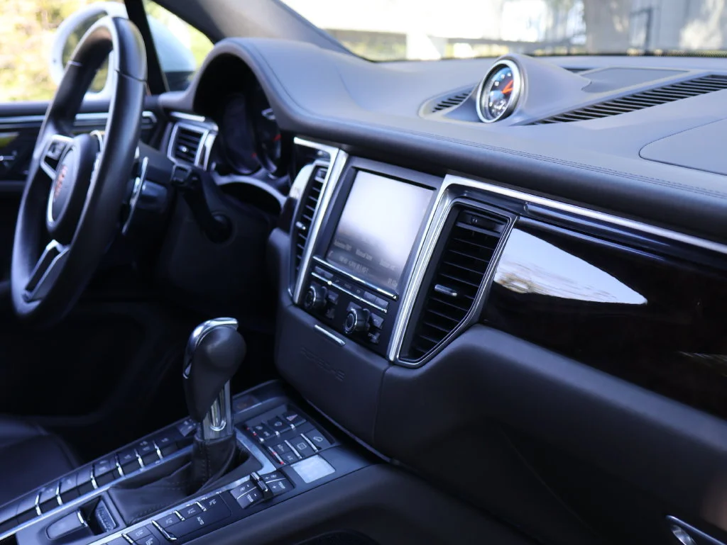 Used 2015 White Porsche S image 10