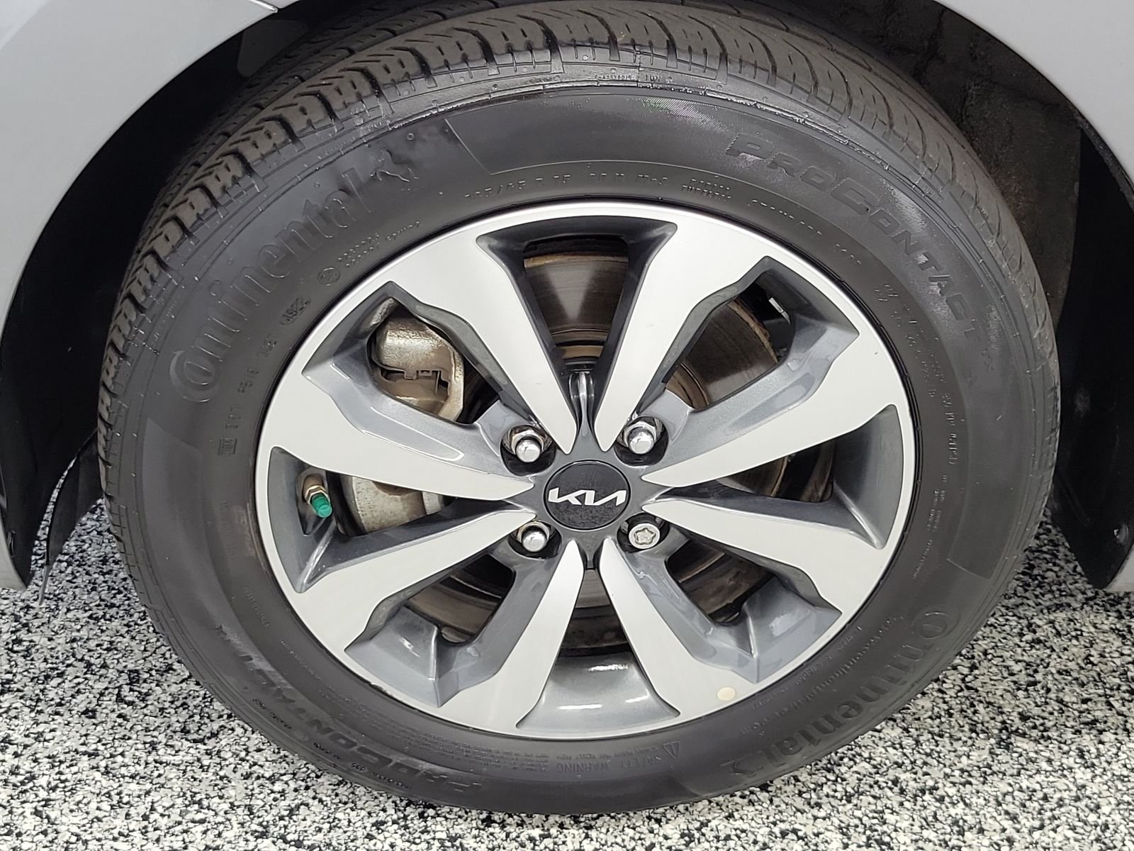 Used 2023 Gray Kia S image 5